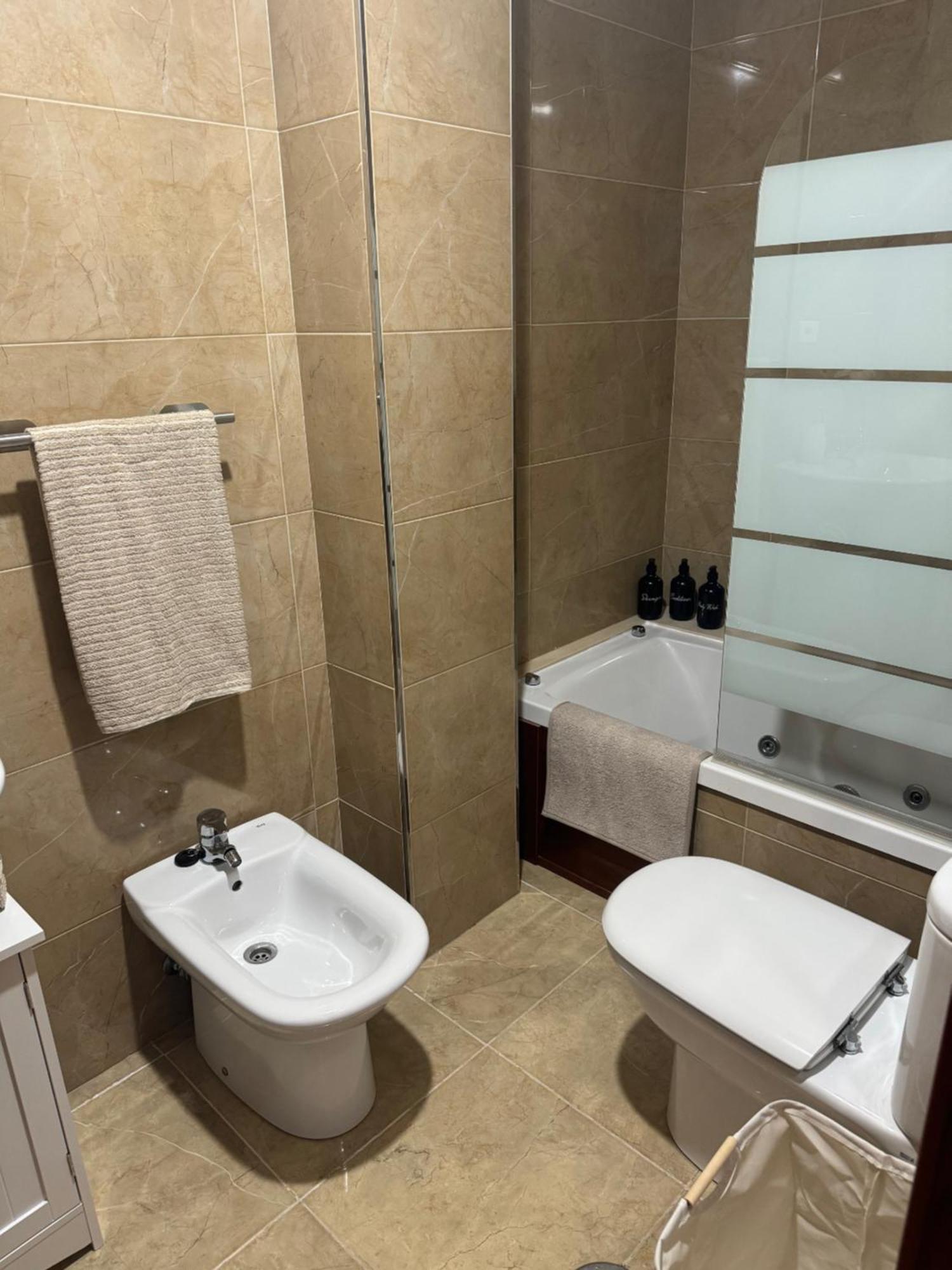 Apartamento En Gijon Con Garaje Y Wifi 外观 照片